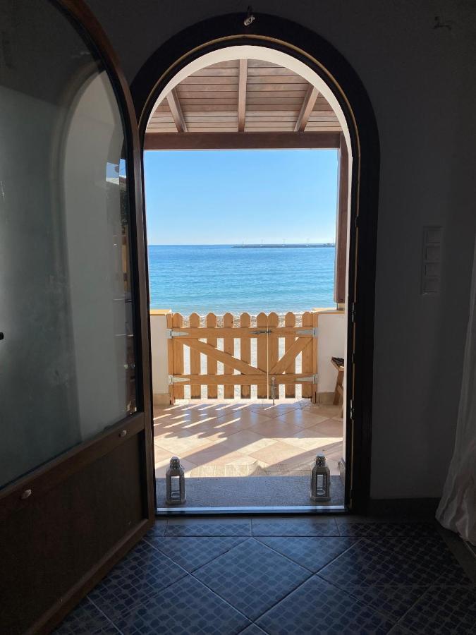 Beachfront House Pythagorion Екстериор снимка